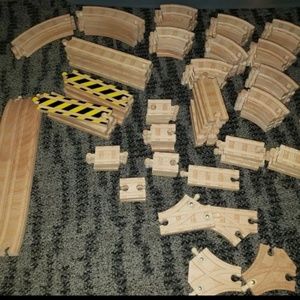 Thomas Wooden Railway Track Pieces